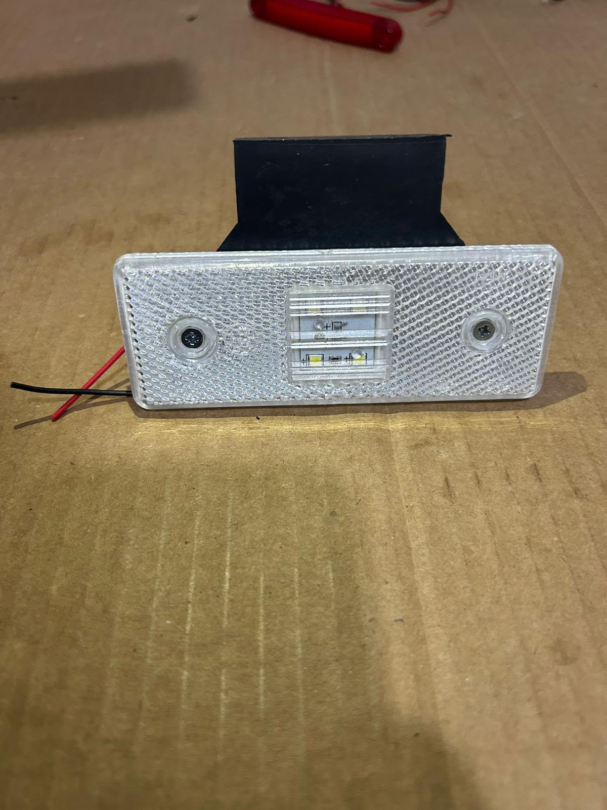 Side Marker 12-24V Beyaz Renk